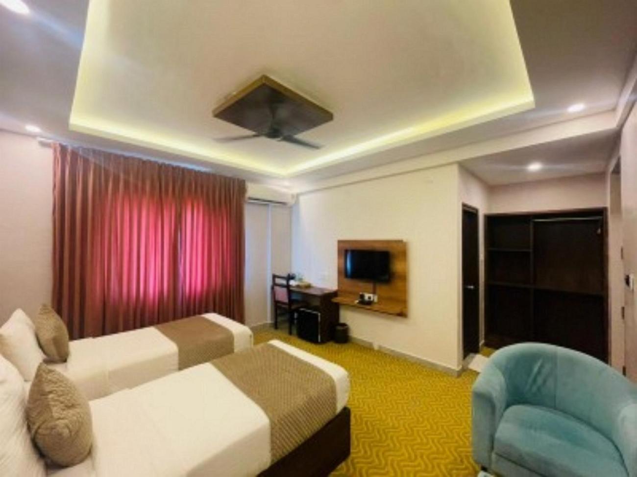 Vovo Hotels Yelahanka Exterior photo